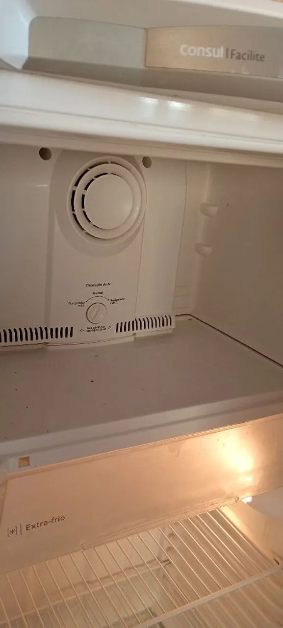 Vendo uma geladeira por 600 reais  - Foto 5