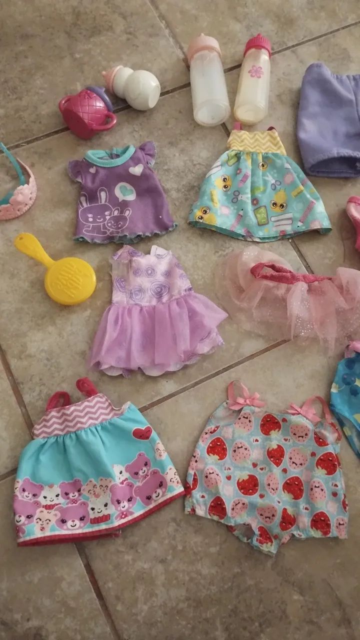 Roupas e acessórios Baby Alive 