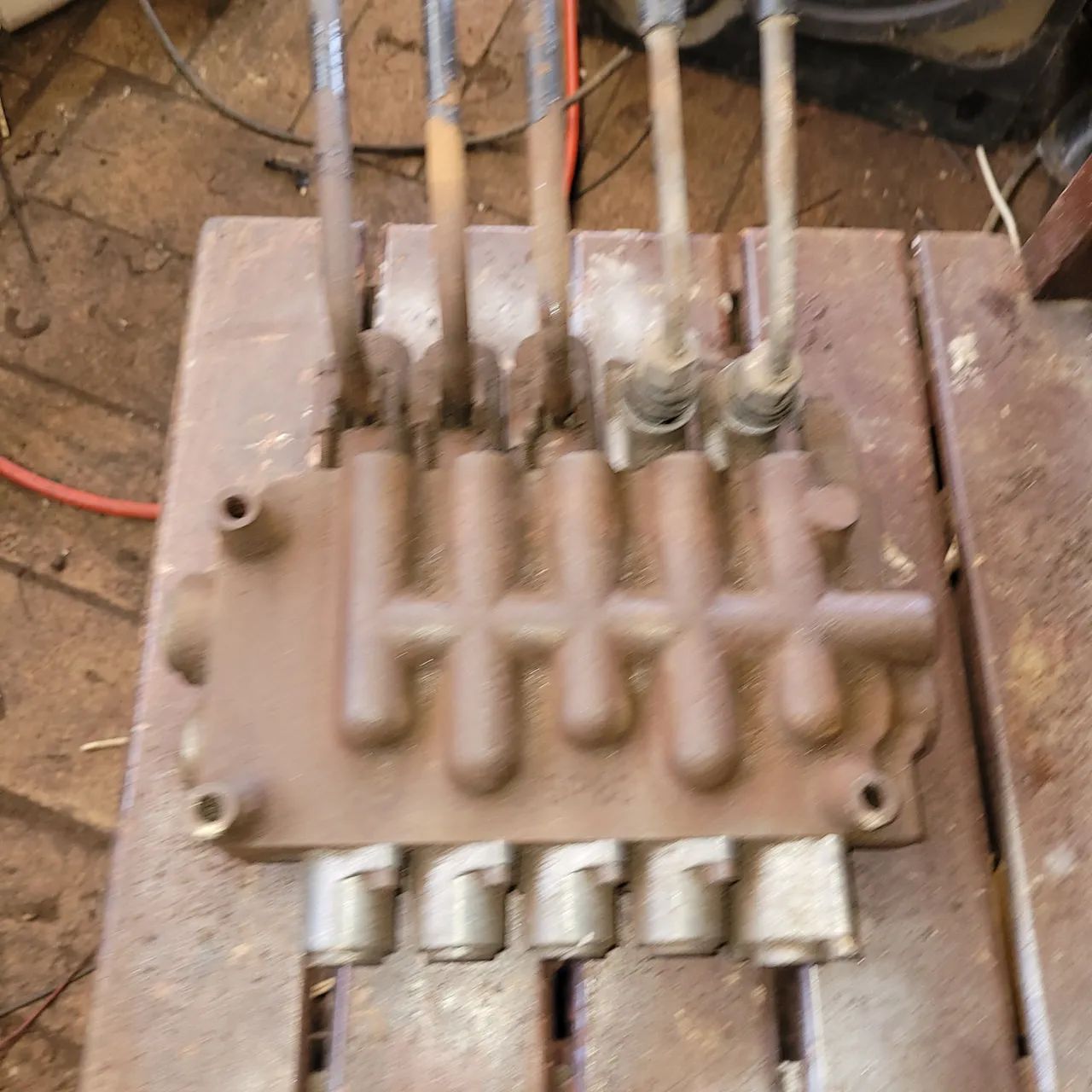 Comando  hidráulica 5 vias  80 Litros para munk  mumk ou máquina - Foto 3