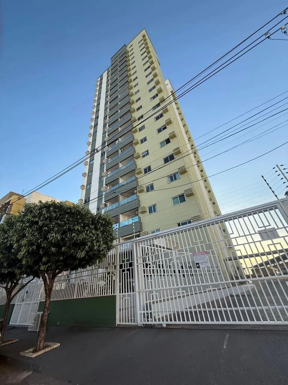 Imóvel para venda tem 76 metros quadrados com 3 quartos no Edifício Le Parc 1.