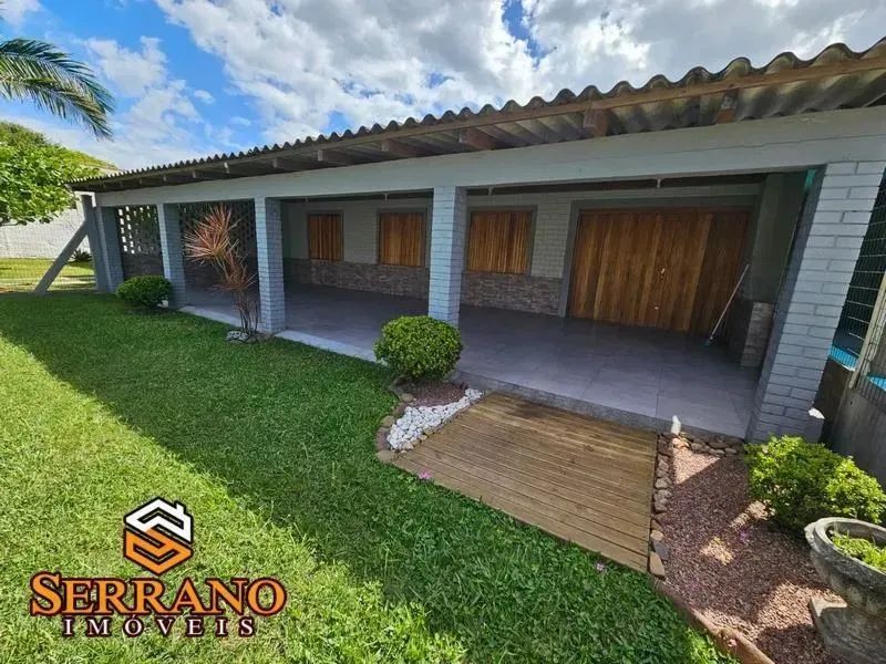 Linda casa próxima ao mar à venda em Imbé. Confira!