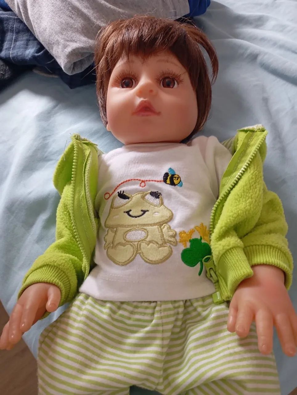 Bebe reborn com Cabelos Castanhos - Foto 3