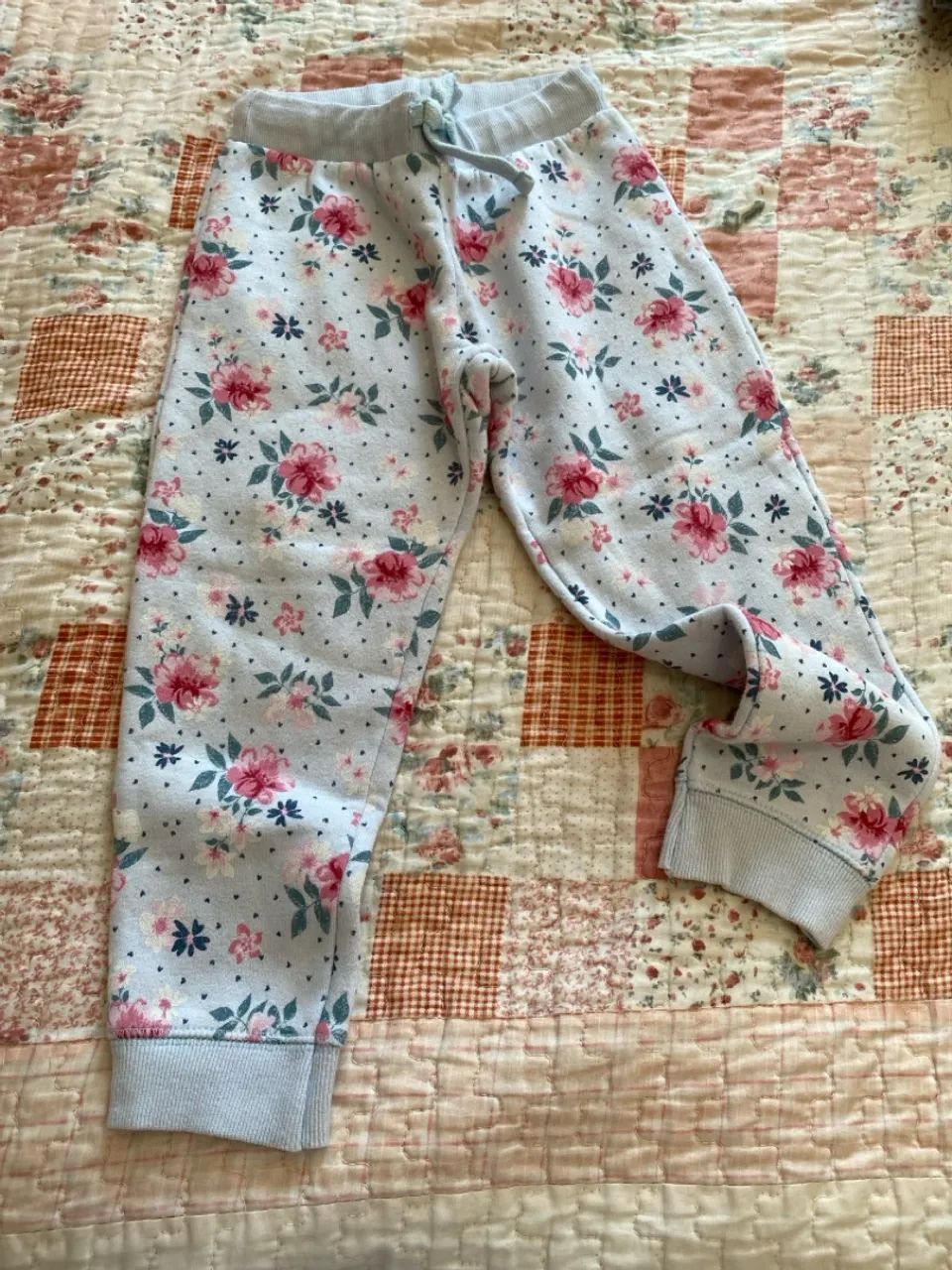 Calça de Moletom Infantil Floral
