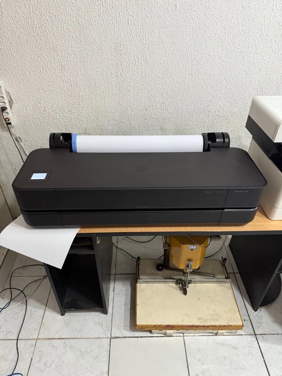 Ploter Hp T250