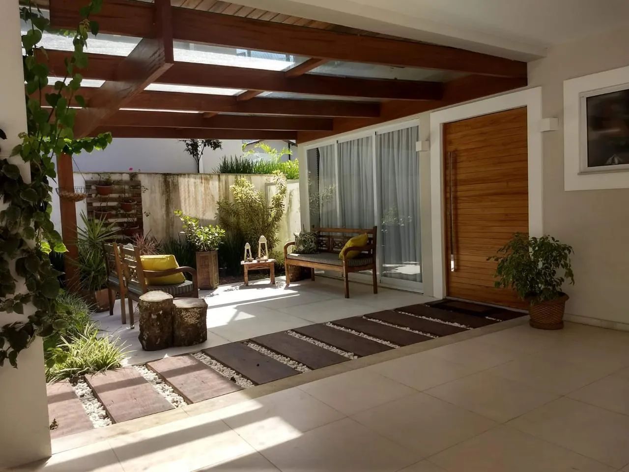 Casa para venda com 230 metros quadrados com 3 quartos em Mosela - Petrópolis - RJ