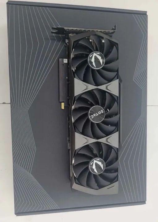 Placa de Vídeo Zotac Nvidia GEFORCE RTX 3090 TRINITY 24GB GDDR6X - Foto 4