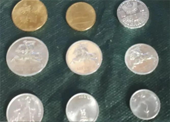 Moedas antigas Lote(9) (Áustria,Lituânia e Eslovênia)