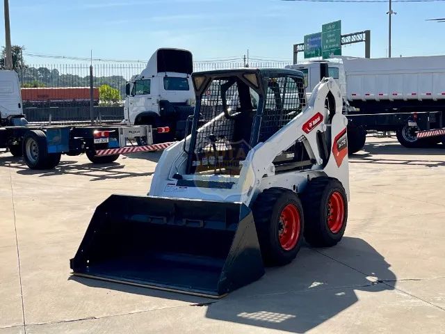 mini carregadeira bobcat s175 ano 2011 