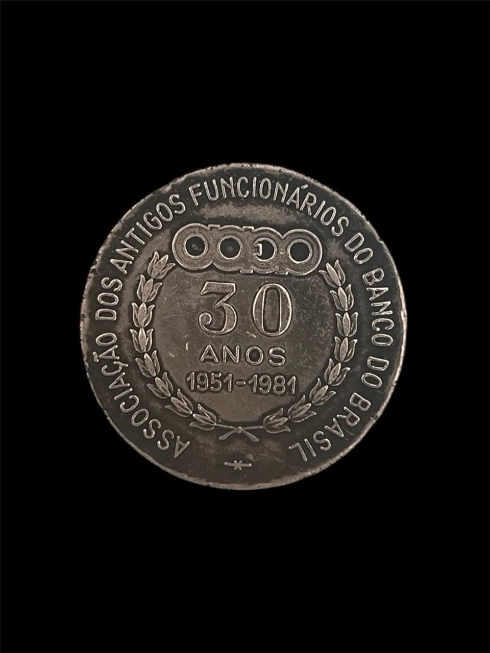 Moeda Comemorativa - 30 Anos da AAFBB (1951-1981) - Foto 3