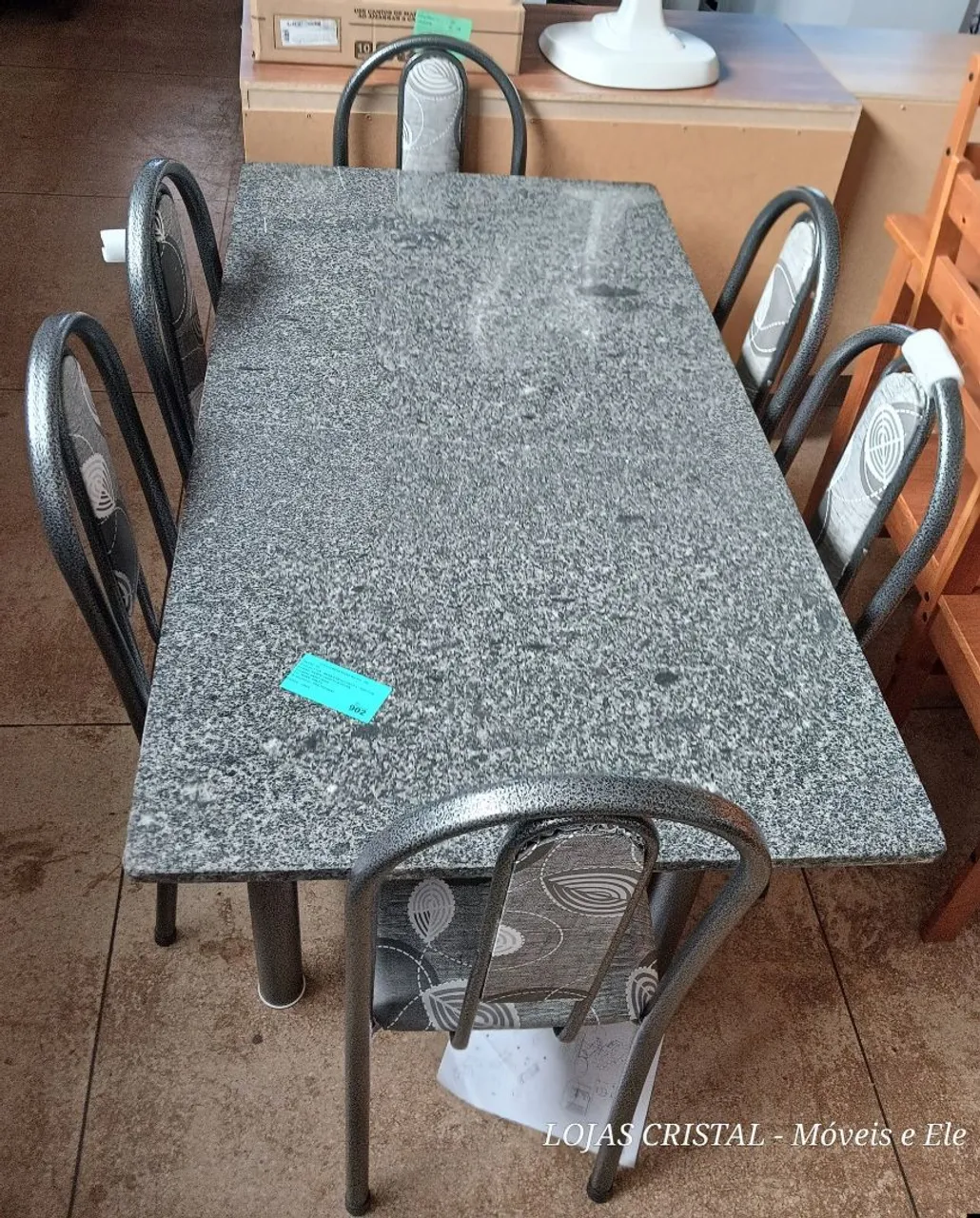 Mesa de Granito com 6 Cadeiras