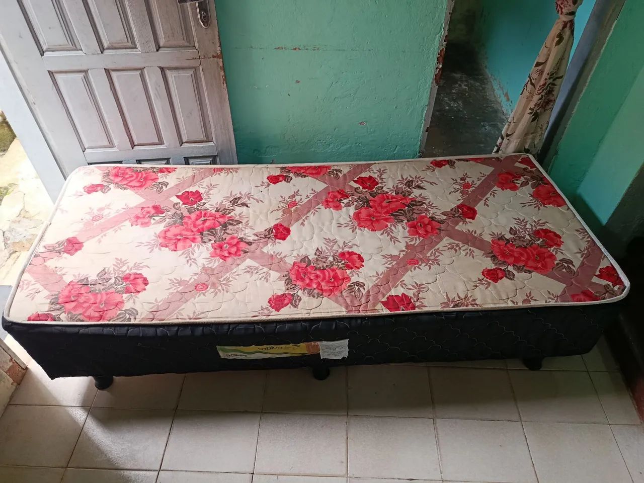 CAMA SOLTEIRO CONFORT SEMI NOVA - Foto 4