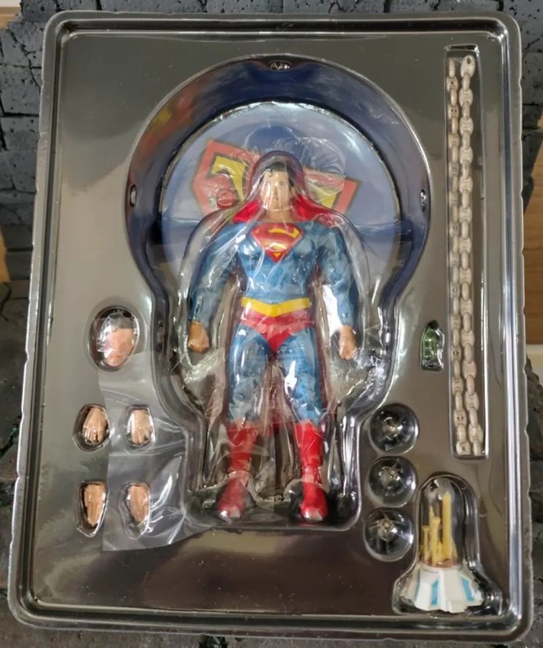Boneco Superman - Mezco One12 Classic - Foto 4