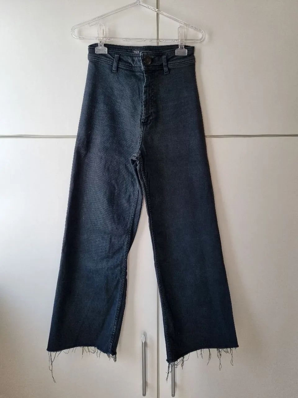 Calça preta Zara