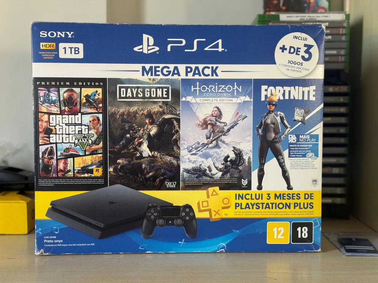 PS4 Slim 1 TB Mega Pack com 3 Jogos 