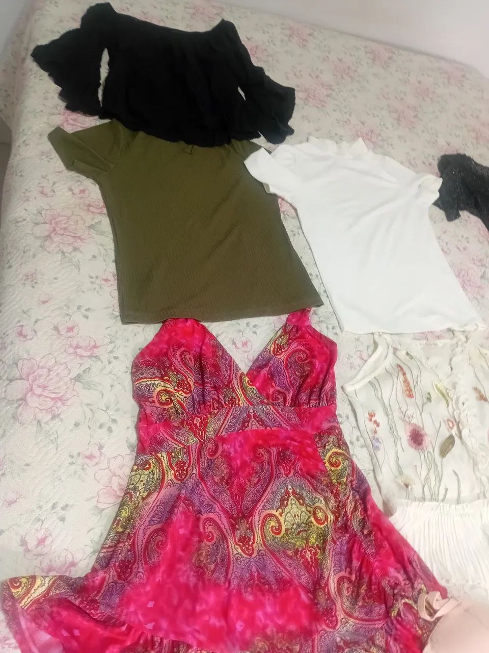 Lote de blusas femininas