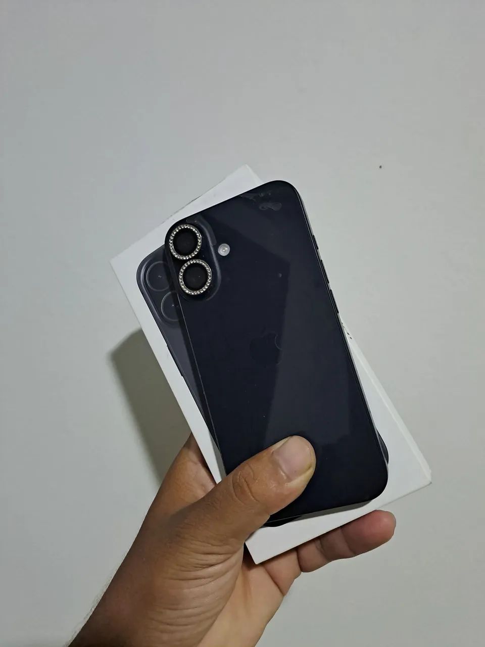 IPhone 16 128GB com todos os acessórios nota fiscal na garantia Apple até fevereiro 2025