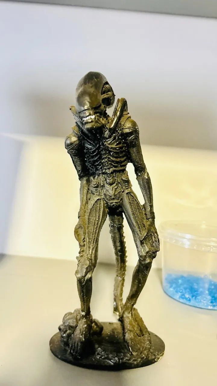 Vendo objeto decorativo alien R$ 120,00 R$ 120,00