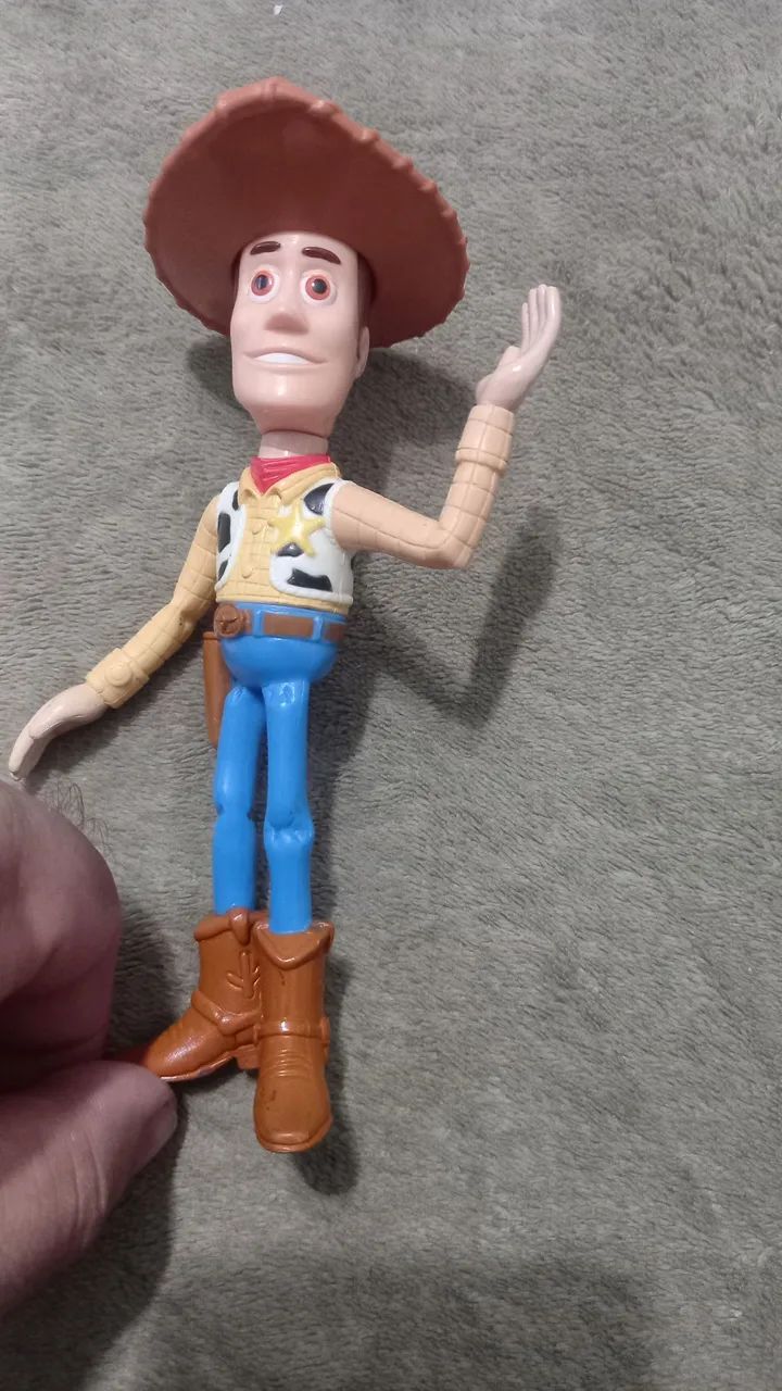 Boneco de ação do Woody do Toy Story