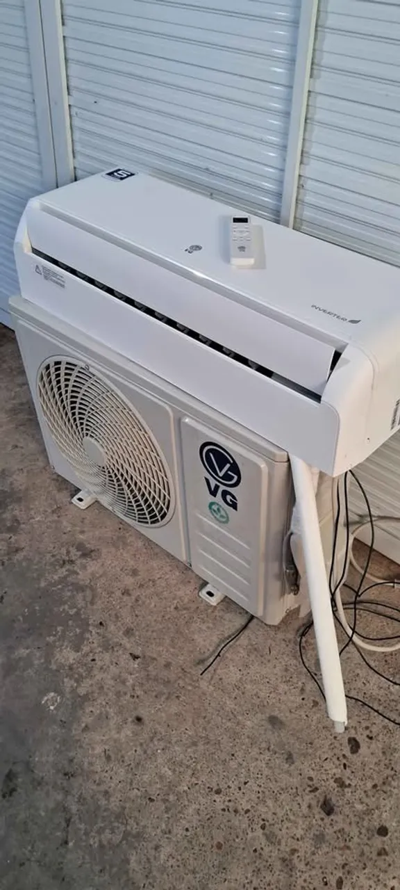 Splits semi novos..escolha já o seu e saia do calor...valores na descrição