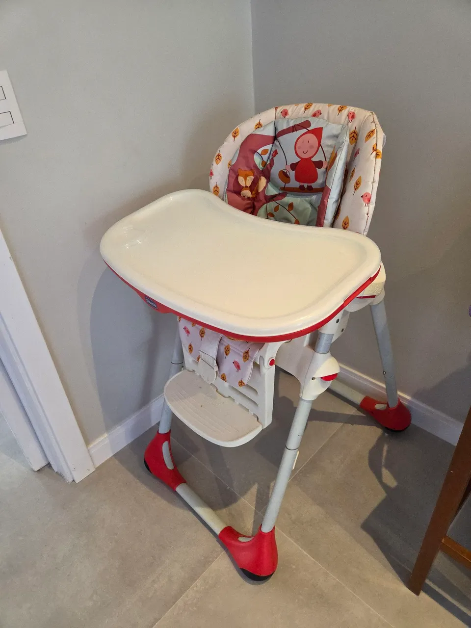 Cadeira de Alimentação Infantil - Design Divertido