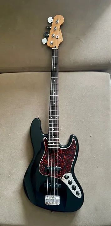 Fender Jazz Bass Deluxe 1999 - ativo com captação americana