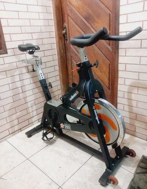 Bicicleta spinning WELLNESS "Entrego/Aceito cartao