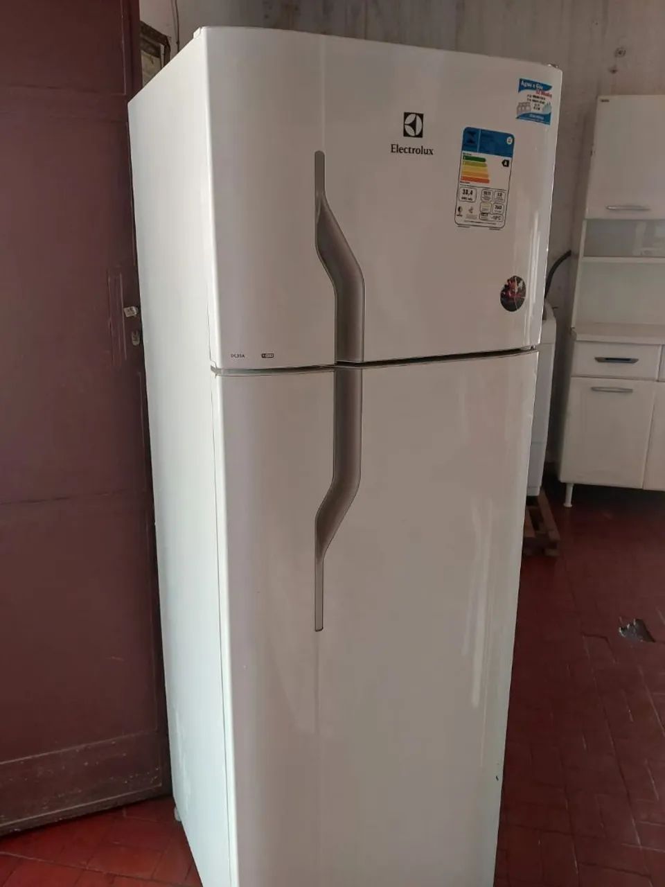Geladeira Duplex Electrolux branca 370 litros