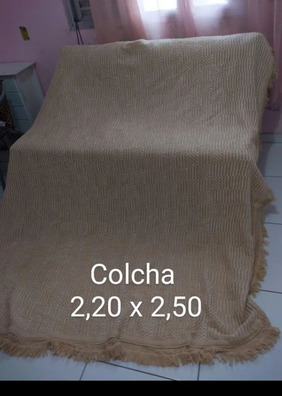 Colcha de casal bege 2,50 x 2,20