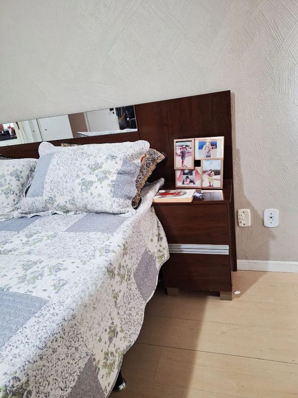 Cabeceira Queen com Mesas de Apoio - Foto 3