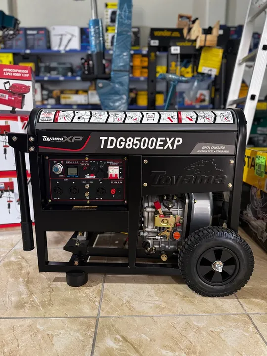 Gerador de Energia 7Kva Diesel Partida Elétrica 220v - Toyama TDG8500EXP