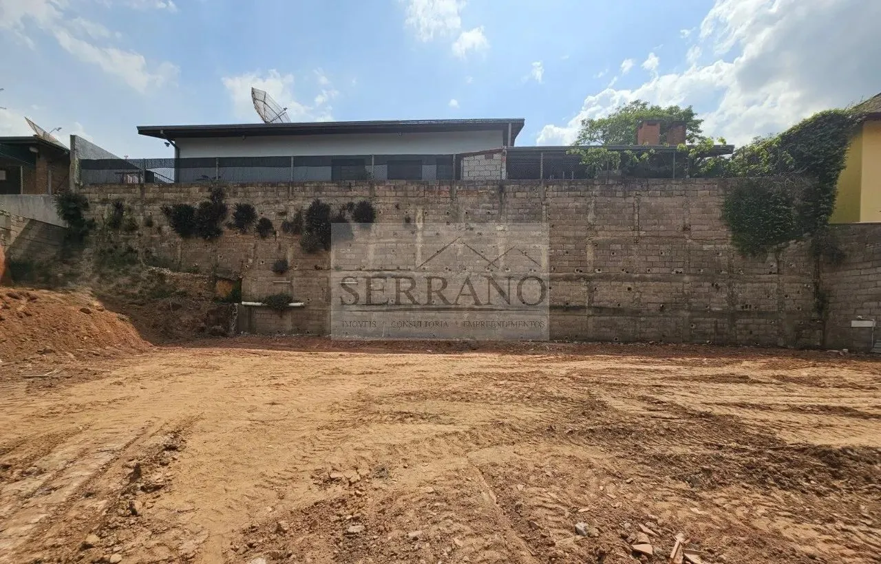 Terreno em Condomínio à Venda em Vinhedo-SP Bairro Vista Alegre 775m² de Área