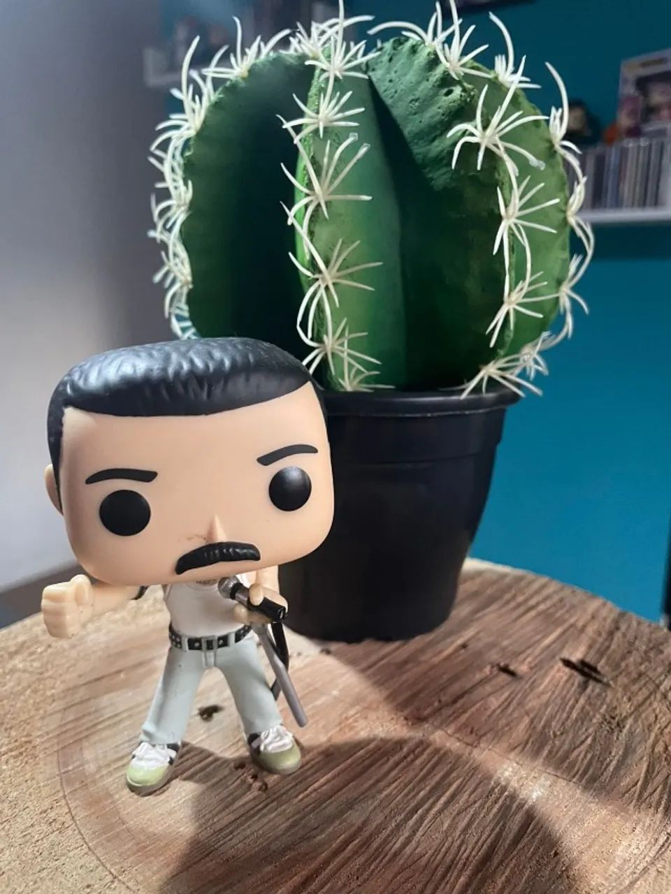 Funko Pop Freddie Mercury Radio Gaga 1985 Loose (Sem Caixa)