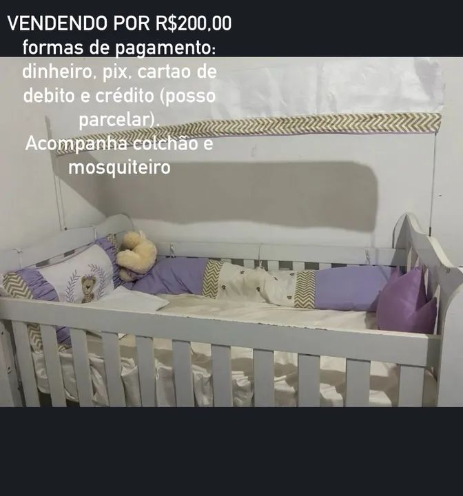 Berço de bebê com mosquiteiro - R$200,00