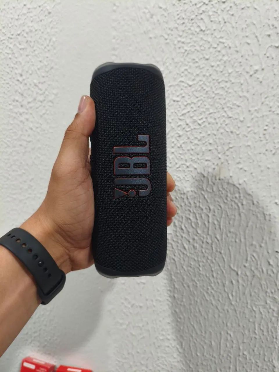 Caixa de Som JBL Flip 6 - Impermeável e Potente - Foto 4
