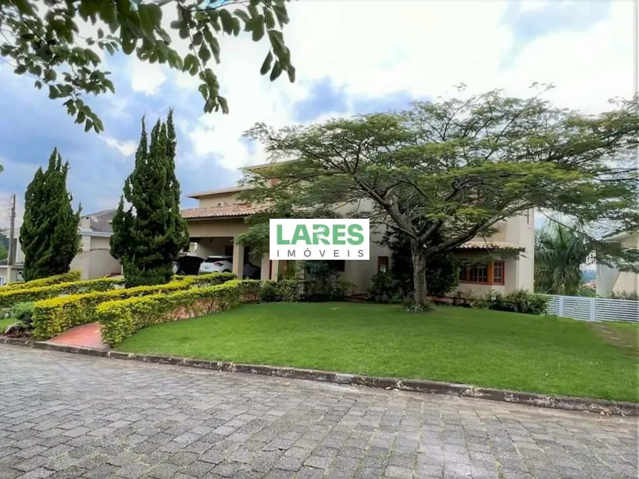 Cond Passárgada C - 4 dorm/3 sts - Salões festas e jogos, piscina, gourmet!