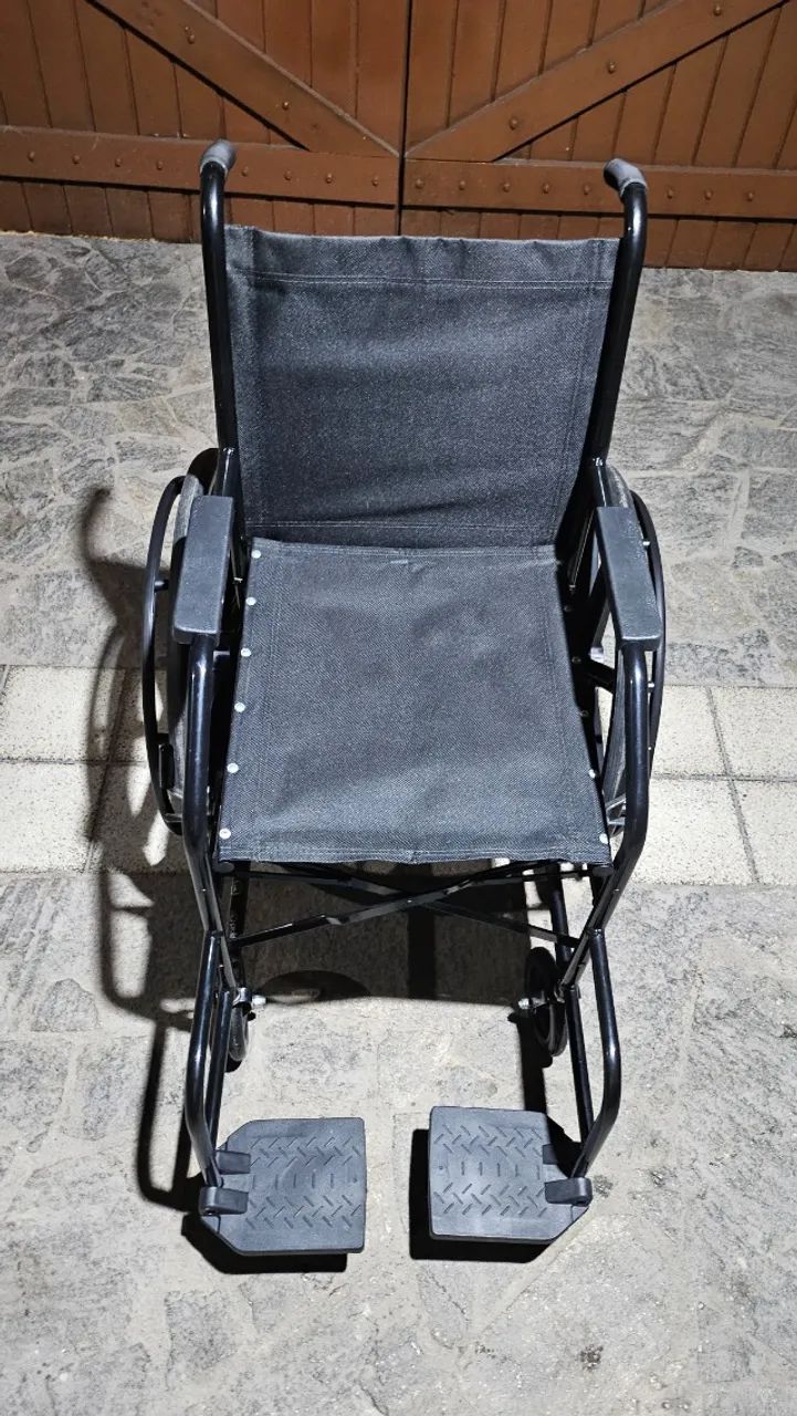 Cadeira de rodas dobrável  - Foto 2