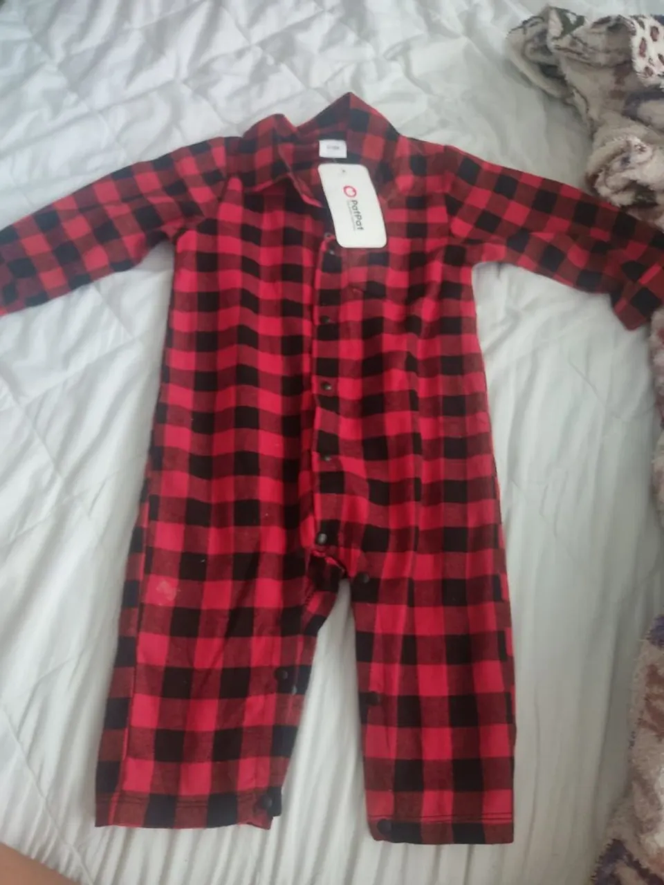Macacão Infantil Xadrez Vermelho e Preto