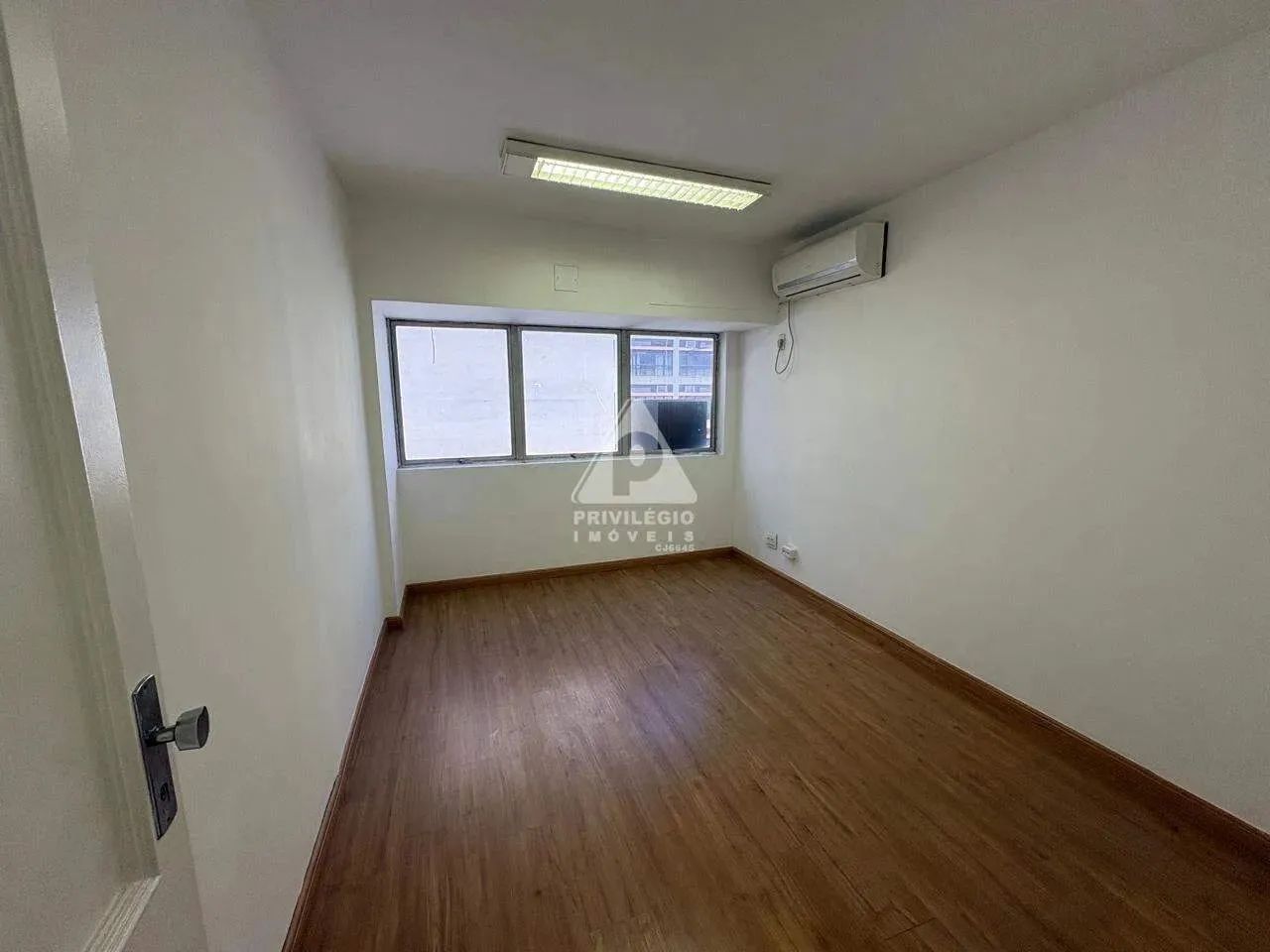 Sala Comercial Exclusiva de 189 m² no Centro  Região Blue, RJ - Foto 5