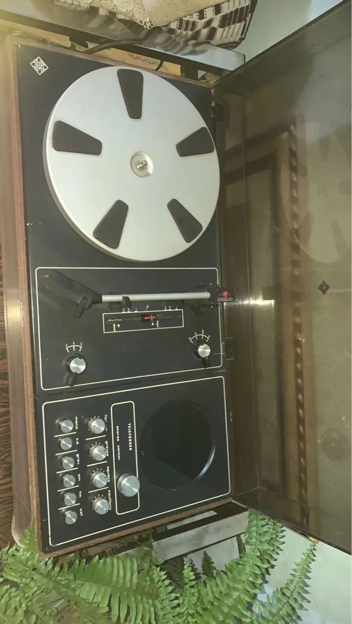 Vendo Vitrola 