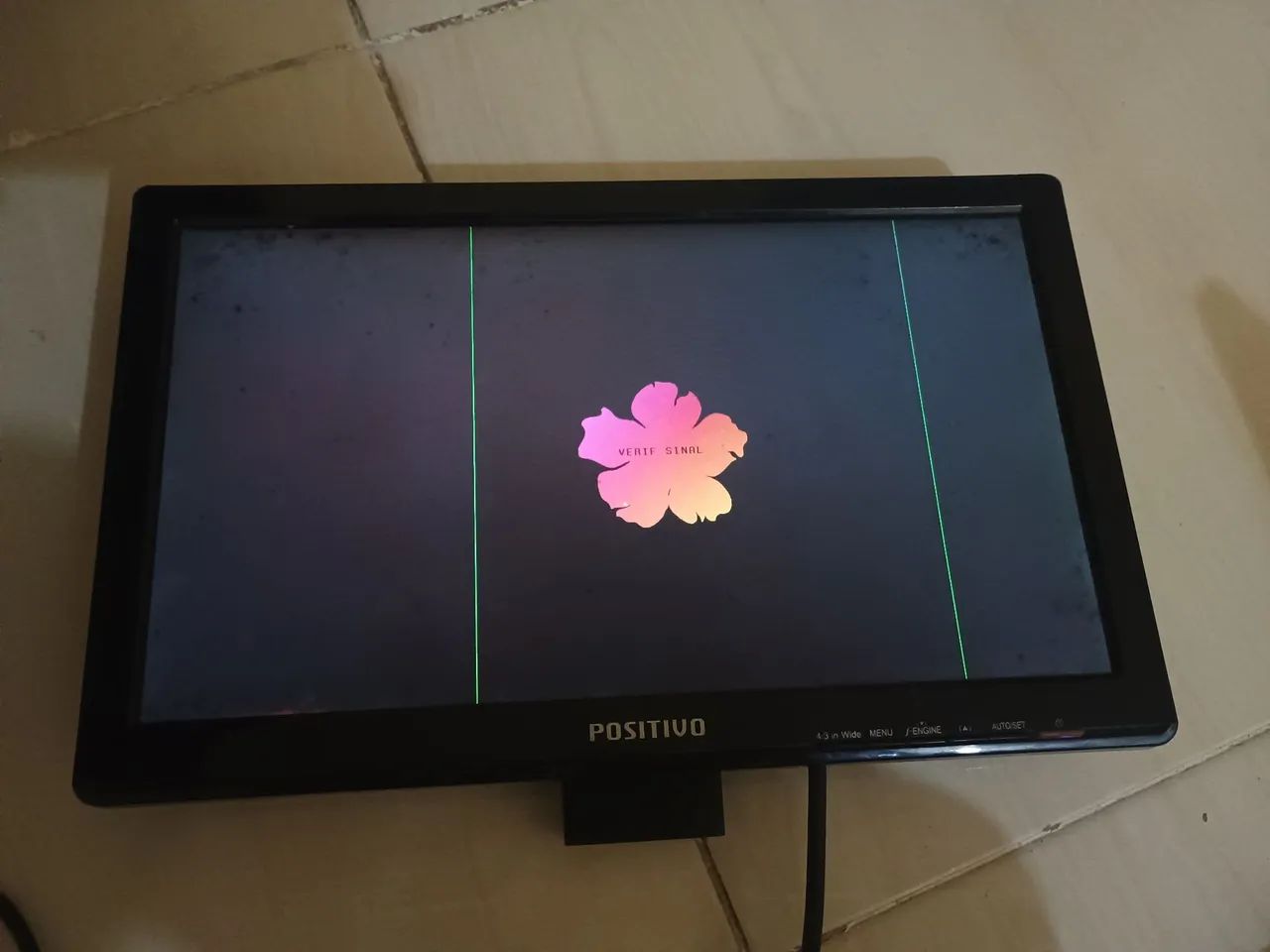 Monitor com 2 linha na tela. Aceito troca 