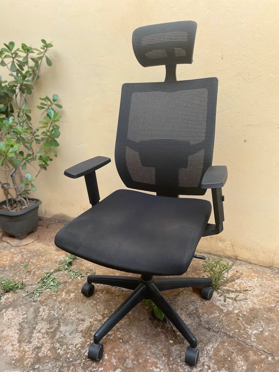 Cadeira Giratória Ergonômica All Black