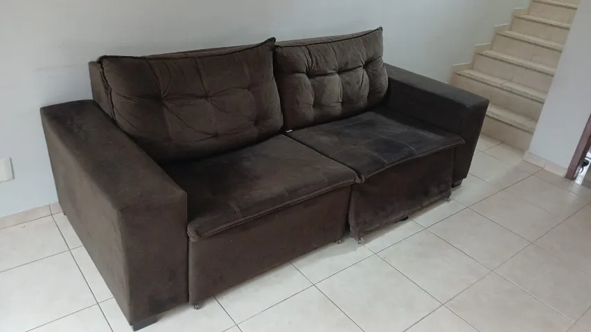 Torro Sofá retrátil + pia com tampo em mármore sintético + rack para tv por 600,00 tudo