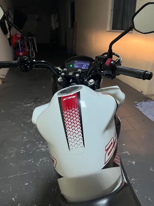 Honda CB Twister 2022 - Branca pra vender hoje. - Foto 4