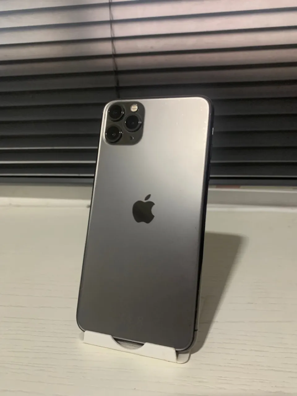 iPhone 11 Pro Max 64G impecável com garantia