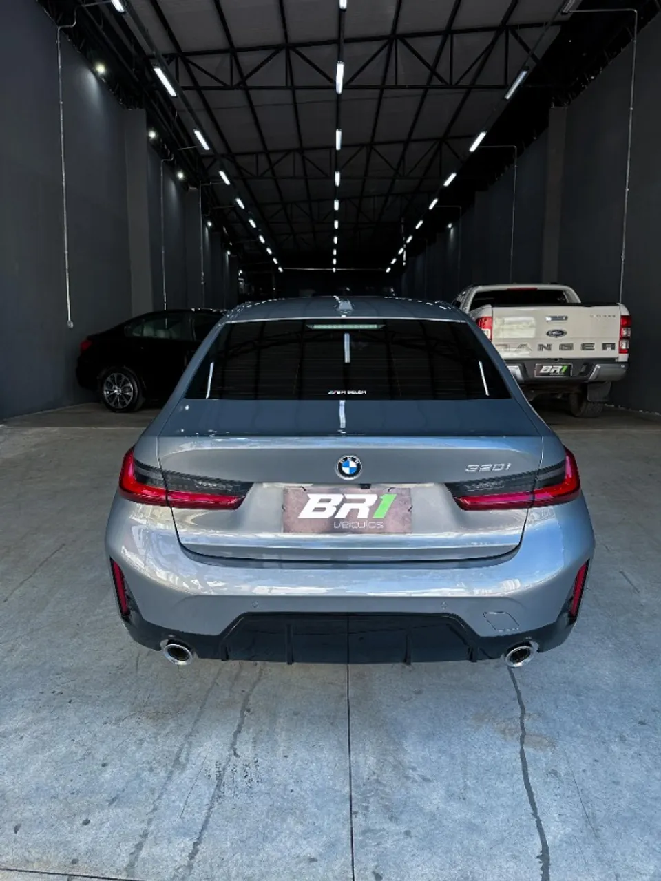 BMW 320i M Sport 2024, Interior Vermelho Toronto, Sem detalhes, Único dono
