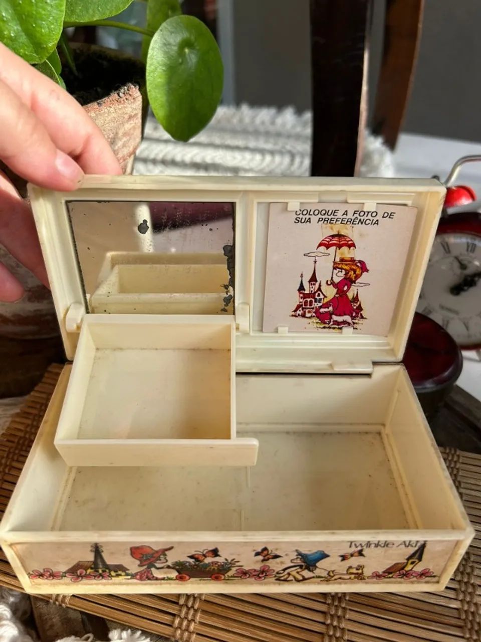 Antigo Porta-jóias em plástico - Foto 4