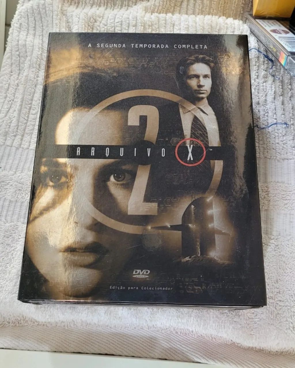 Kit DVDs 2 temporadas X-Files - Foto 4