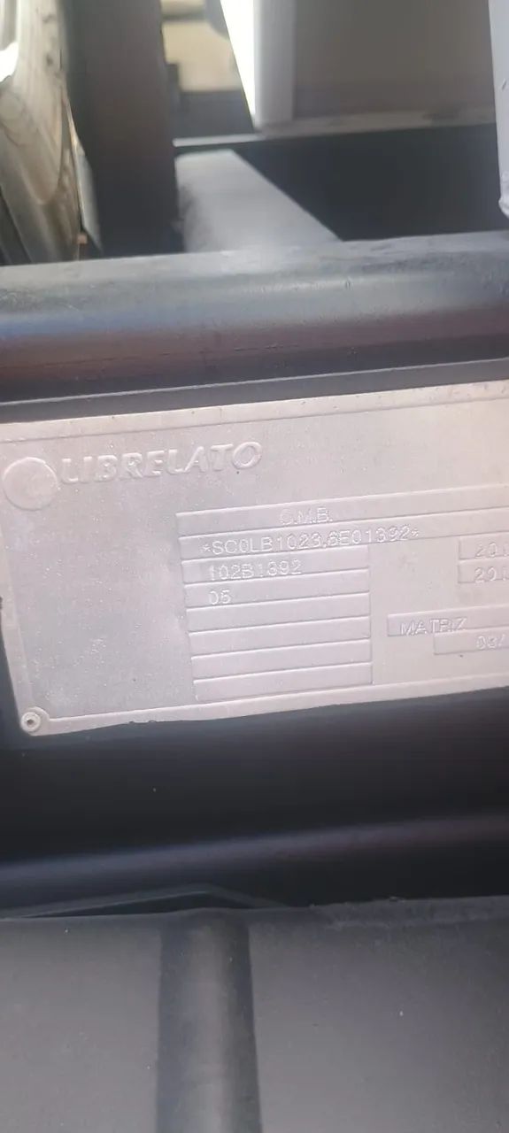 caminhão toco caçamba categoria especial com reduzida e cabine de fibra muito boa  - Foto 6