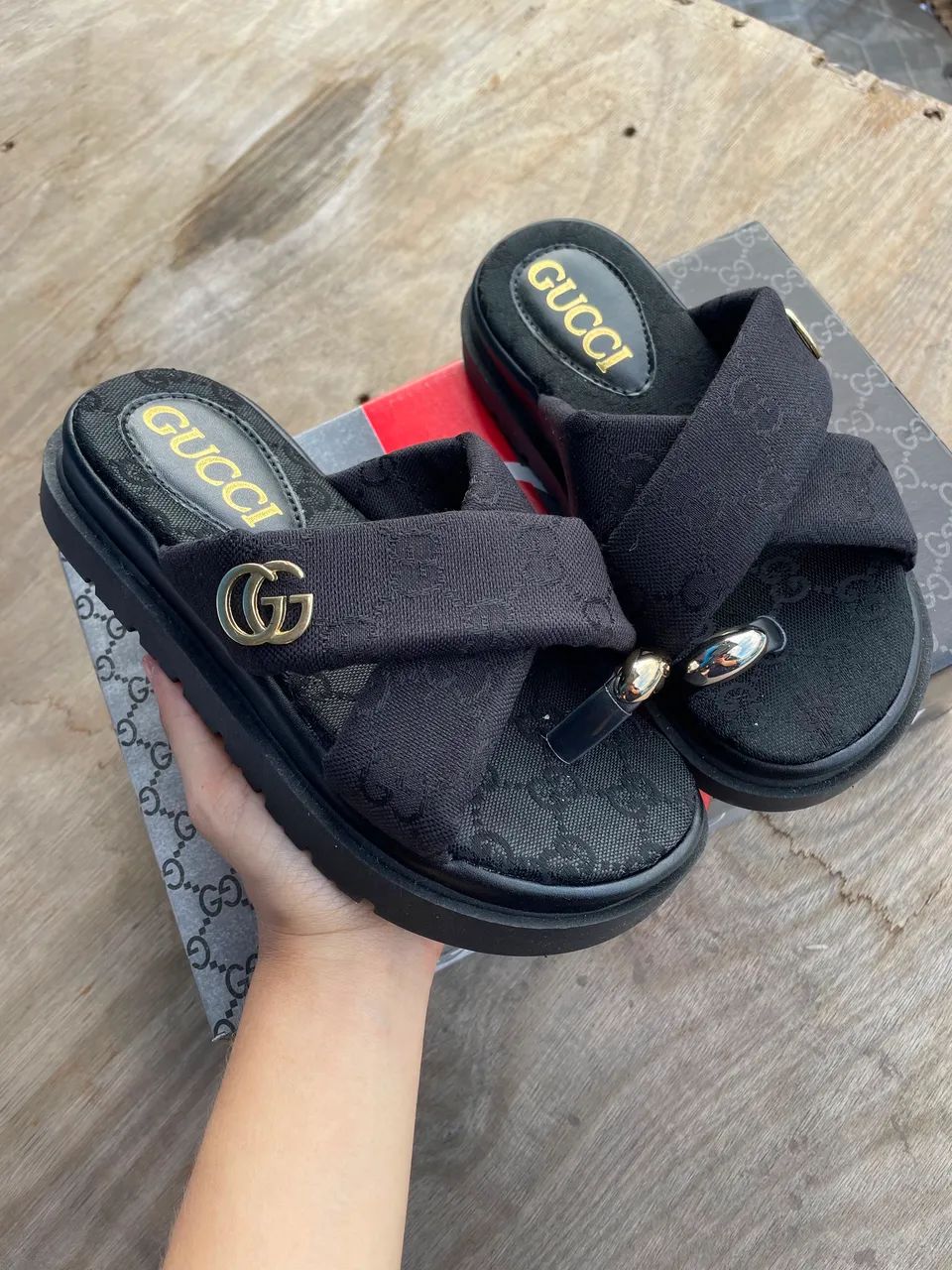 Sandália Gucci