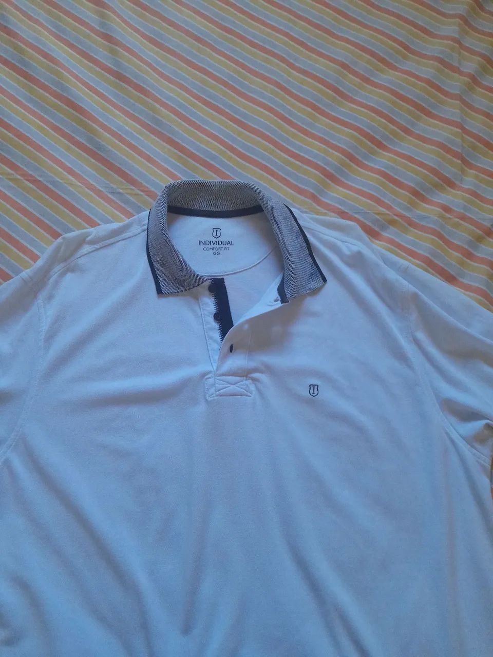 Camisa Oversized da Individual, na cor branca.  - Foto 3